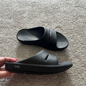 OOFOS Ooahh Black Slide Sandals Women’s Size 38 / 7 Recovery Slip On